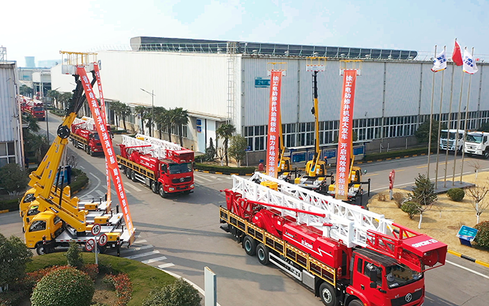 绿色修井效率再刷新，esball官网电子游戏www.esball.com电动修井机批量发车